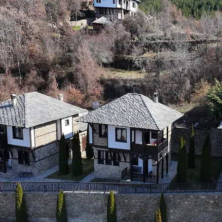 Vakantiehuis трите къщи Leshten