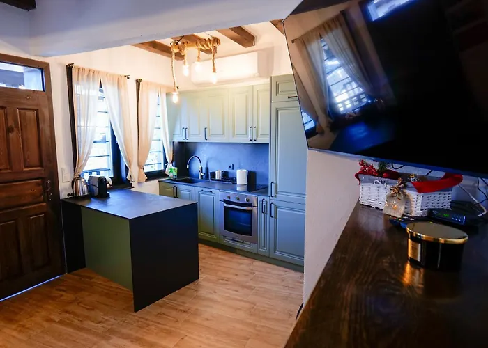 трите къщи Casa vacanze Leshten