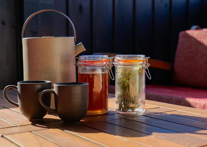 трите къщи * Leshten