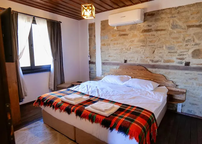 Casa vacanze трите къщи